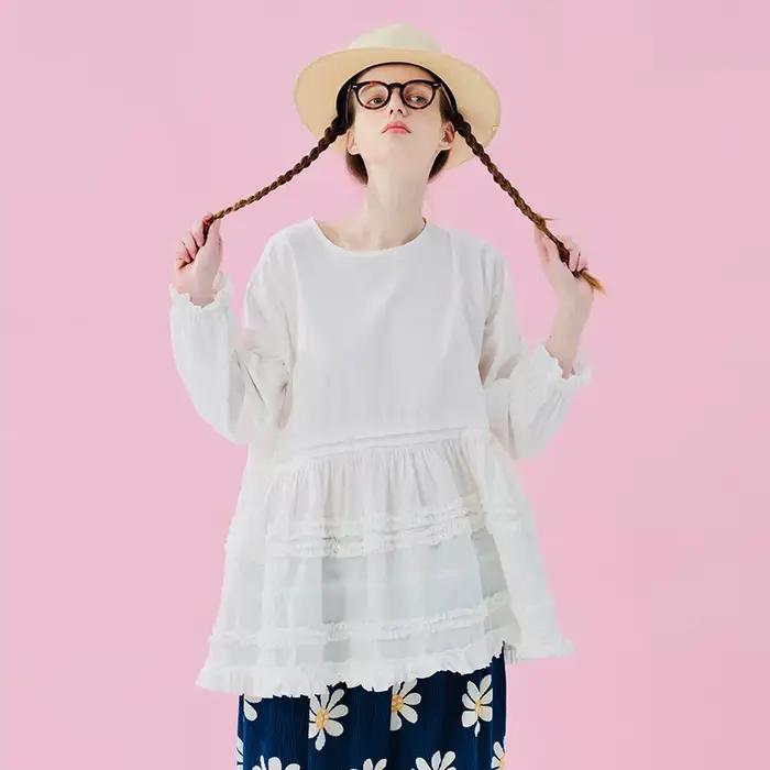 IMAKOKONI – pull noir à col rond pour femme, design original, avec coutures en dentelle, T-shirt amp