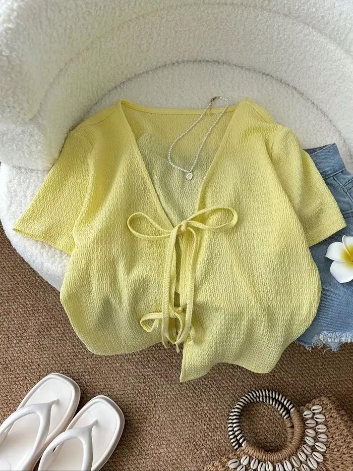 Haut en tricot jaune clair à manches courtes pour femme avec nœud sur le devant, sexy, mignon