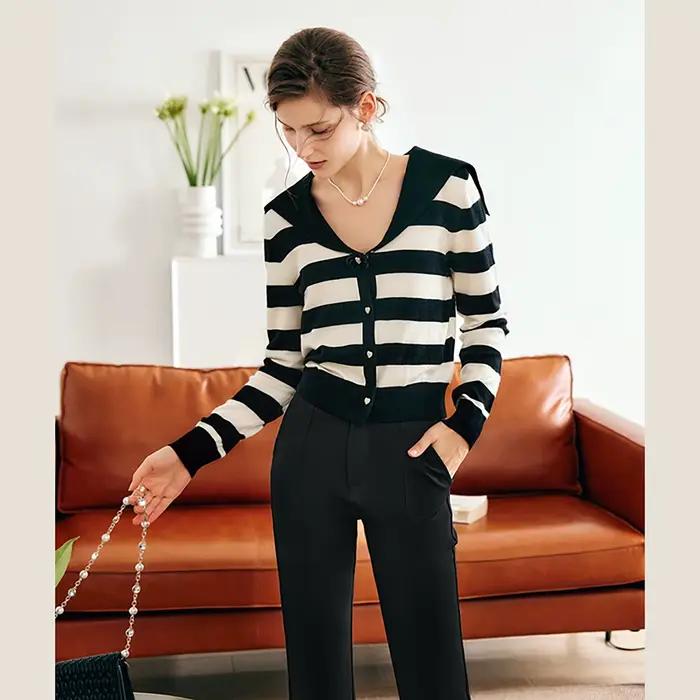 Cardigan OLrain rayé à col marin pour femme, collection automne hiver, tricot court à boutonnage simple, pull féminin polyvalent pour différentes occasions
