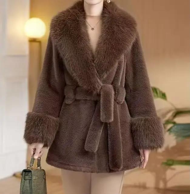 Manteau de fourrure une pièce élégant et tendance pour femmes avec col en fourrure pour le printemps et l'automne style coréen occassions spéciales