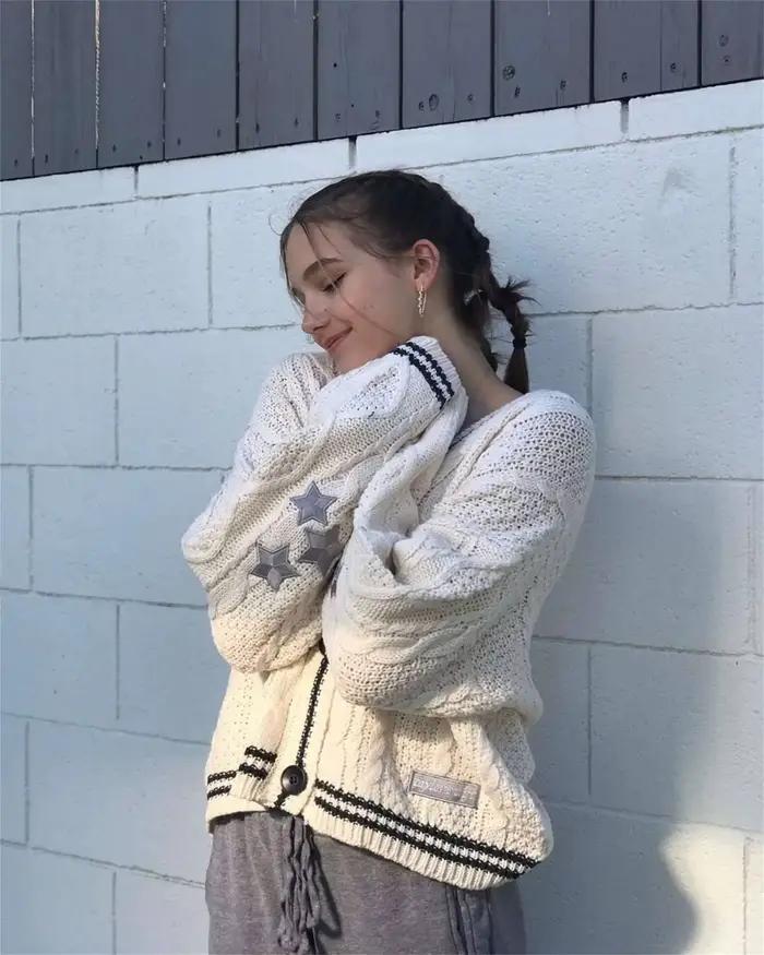 Pull ample brodé étoile pour femmes, col en V, simple boutonnage, imprimé tricoté esthétique, cardigan vintage pour les occasions spéciales