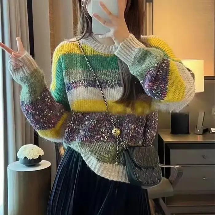 Pull rayé arc-en-ciel pour femme