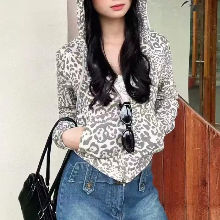 Cardigan à capuche imprimé léopard pour femme – T-shirt décontracté et tendance pour le printemps et l'automne