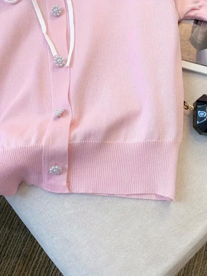 Pull élégant à manches courtes avec bordure contrastée à lacets - Vêtements pour femmes