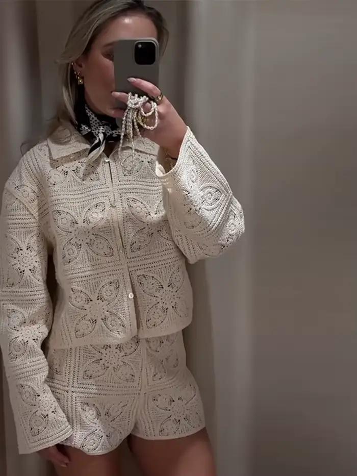 Tenue élégante en tricot ajouré pour femme, haut à revers à simple boutonnage, short taille haute, costume d'été pour les déplacements occassions spéciales