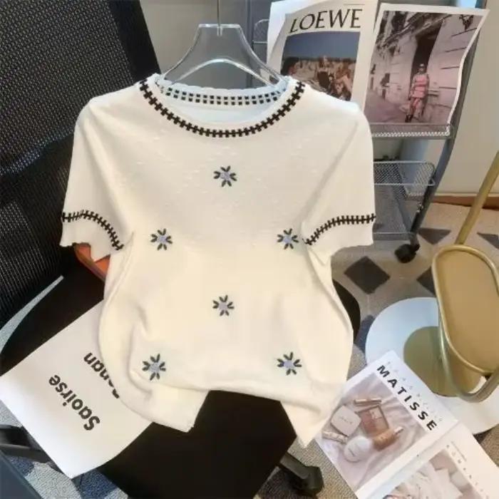 Pull en tricot brodé de fleurs de luxe pour femmes