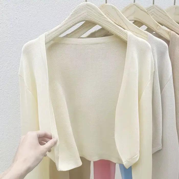 Cardigan en maille de soie glacée pour femme