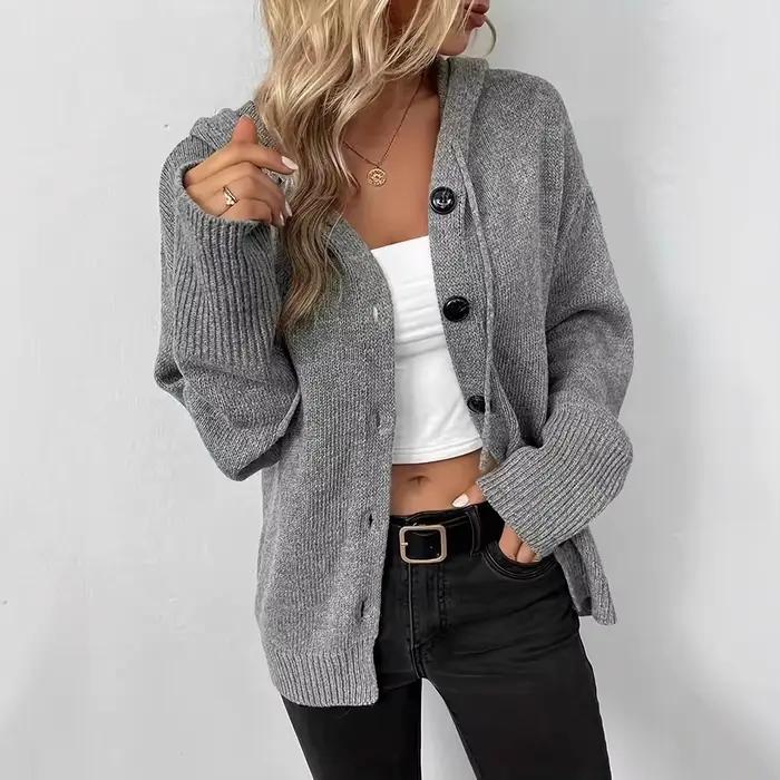 Pull à capuche et simple boutonnage pour femme
