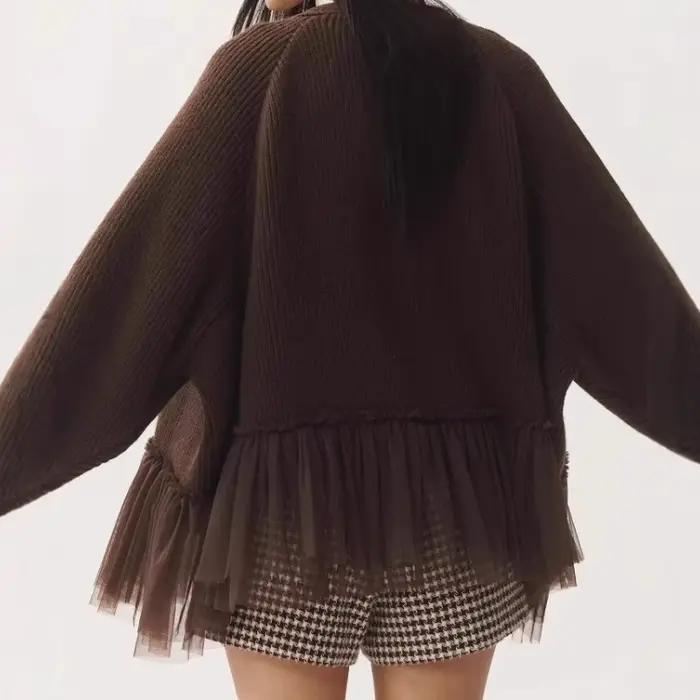 Pull tricoté en maille à volants d'automne en 2025 Cardigan à manches longues doux et frais pour femmes