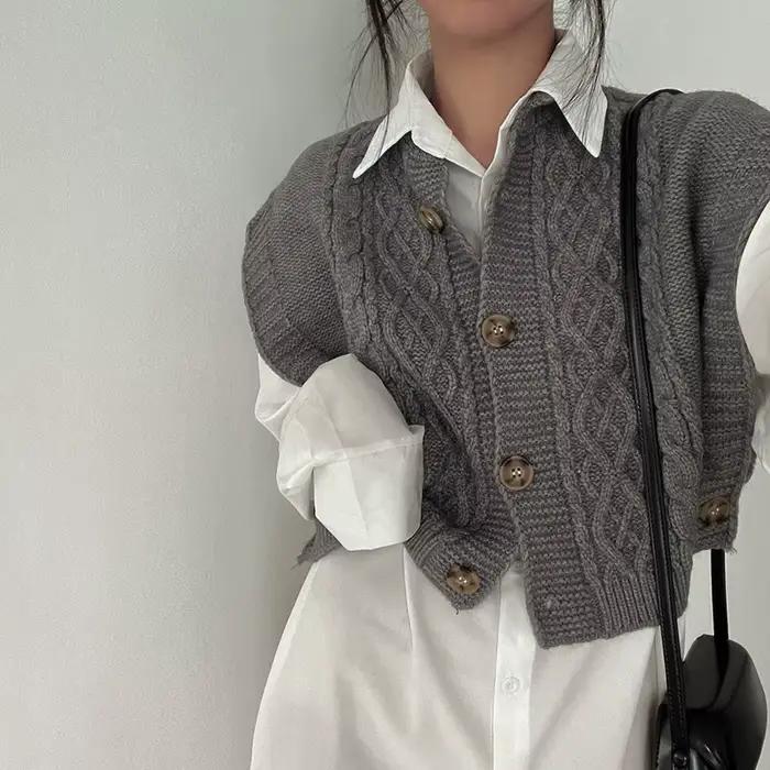 Gilet cardigan polyester fluide et décontracté pour femmes, idéal pour les occasions spéciales, automne hiver, confortable et élégant