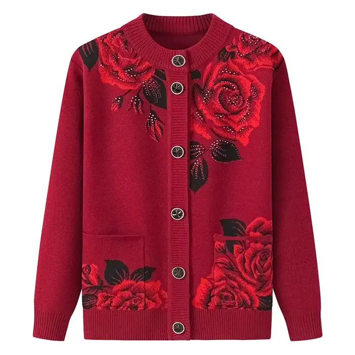 Pull de grand-mère Cardigan en velours pour mère âgée d'âge moyen