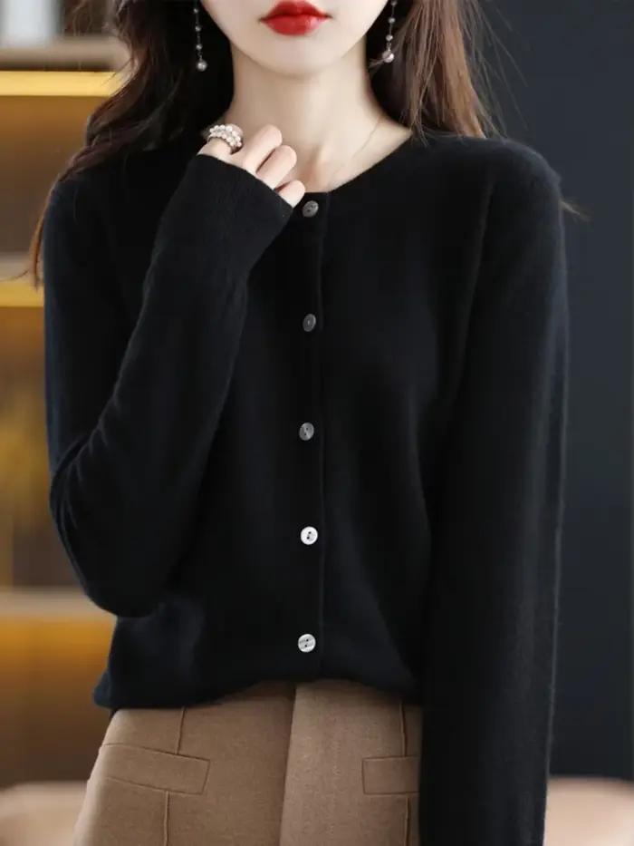 Cardigans Femme Automne Hiver 2026 – Pulls Tricotés Courts et Ajustés à Col Rond et Boutonnage Simple