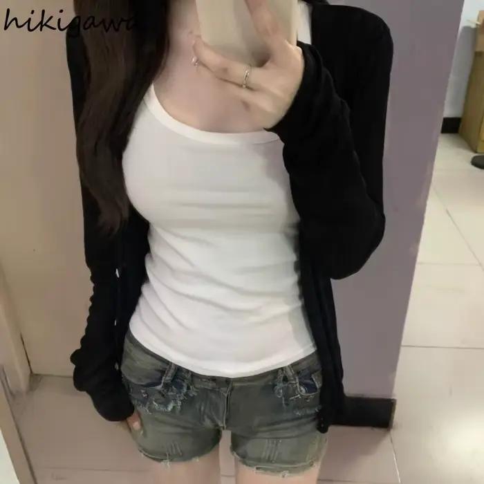 Vêtements pour femmes, tricots