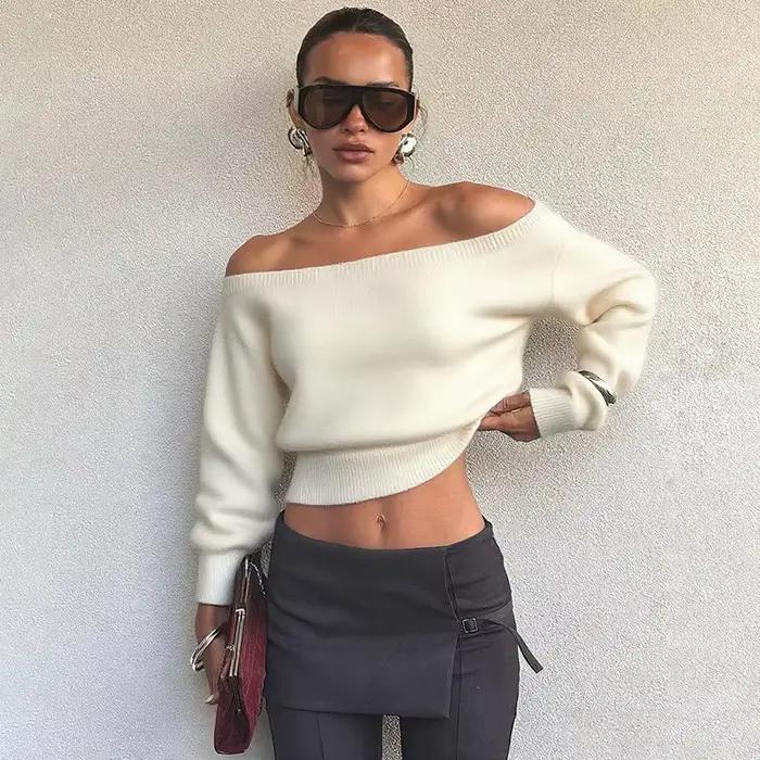 Pull tricoté asymétrique épaule dénudée pour femme