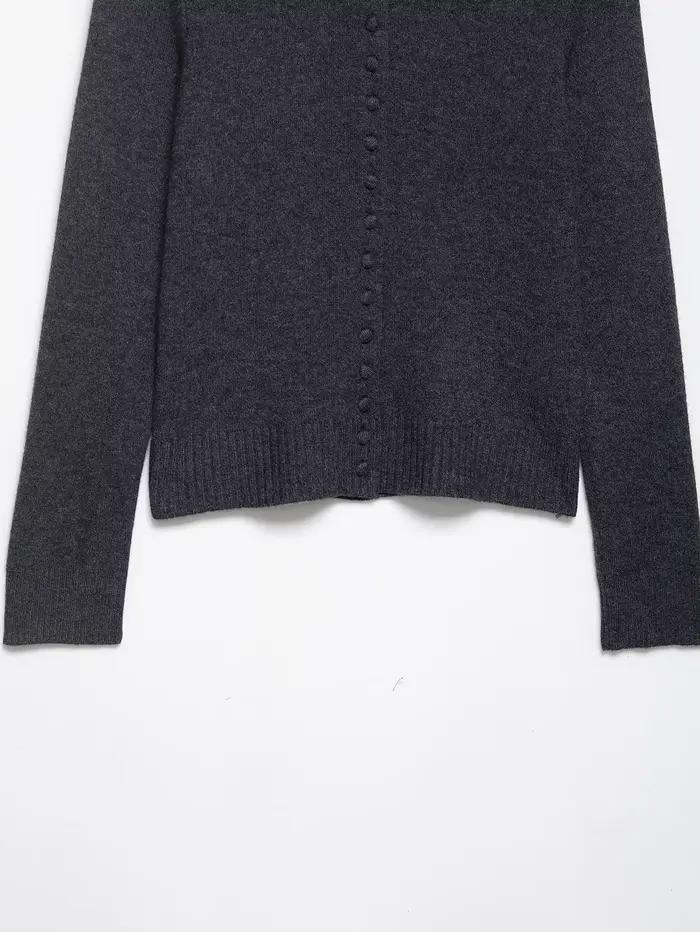 Cardigan tricoté gris pour femme