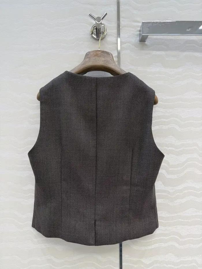 Gilet de laine et acétate marron à col en V pour femmes, décontracté et élégant, adapté pour le bureau et les occasions spéciales