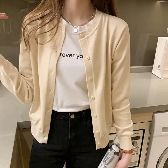 Cardigan en tricot pour femme AOSSVIAO style coréen coloris unie confortable et élégant pour bureau et occasions spéciales