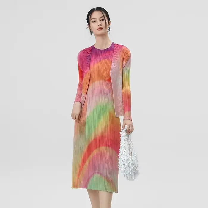 Miyake 2026 Nouvelle Veste Cardigan Plissée Imprimé Dopamine Coloré Tendance Élégante Amincissante Robes Plissées pour Femme pour Vacances et Voyages