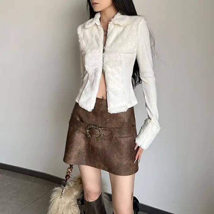Pull en tricot blanc moelleux à col polo avec fermeture éclair bidirectionnelle