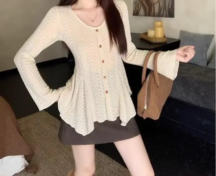 Pull tricoté à manches longues et col en v pour femme