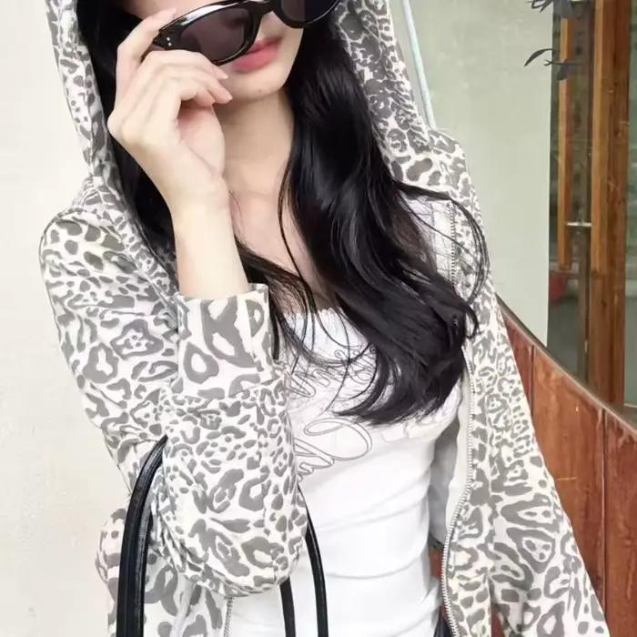 Cardigan à capuche imprimé léopard pour femme – T-shirt décontracté et tendance pour le printemps et l'automne