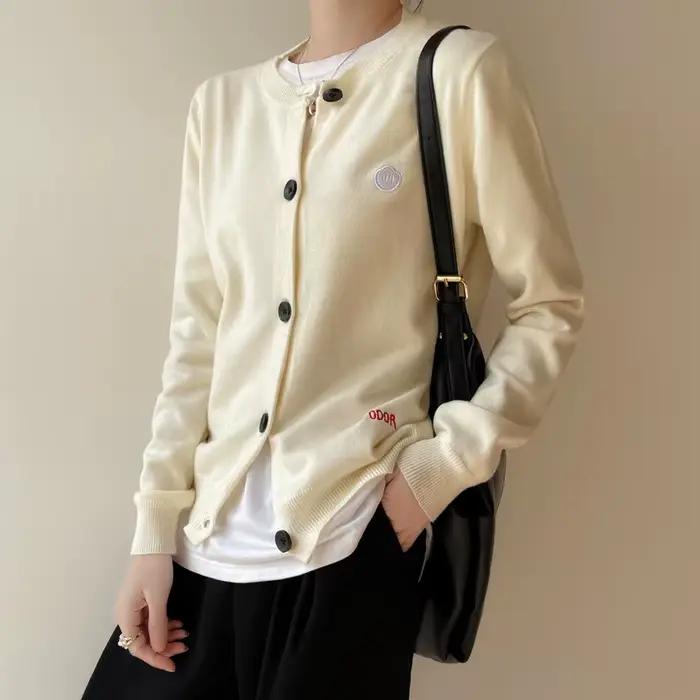 Cardigan en laine pour femme