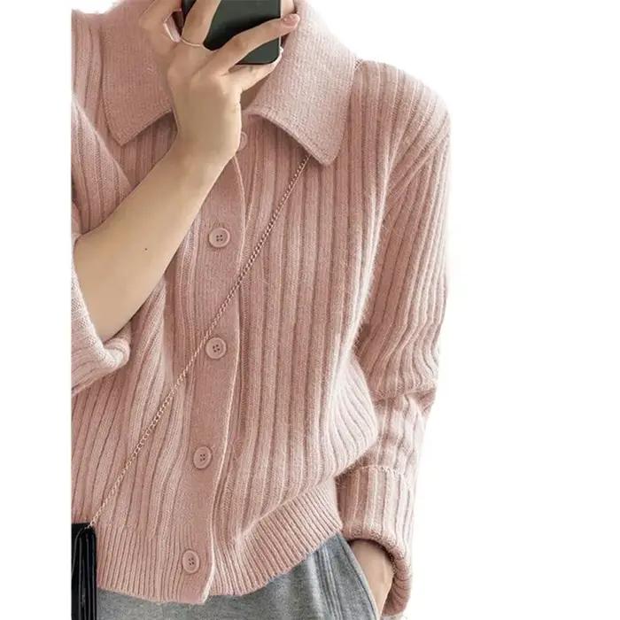 Le nouveau cardigan à col polo en peau de mouton 2025 est une veste