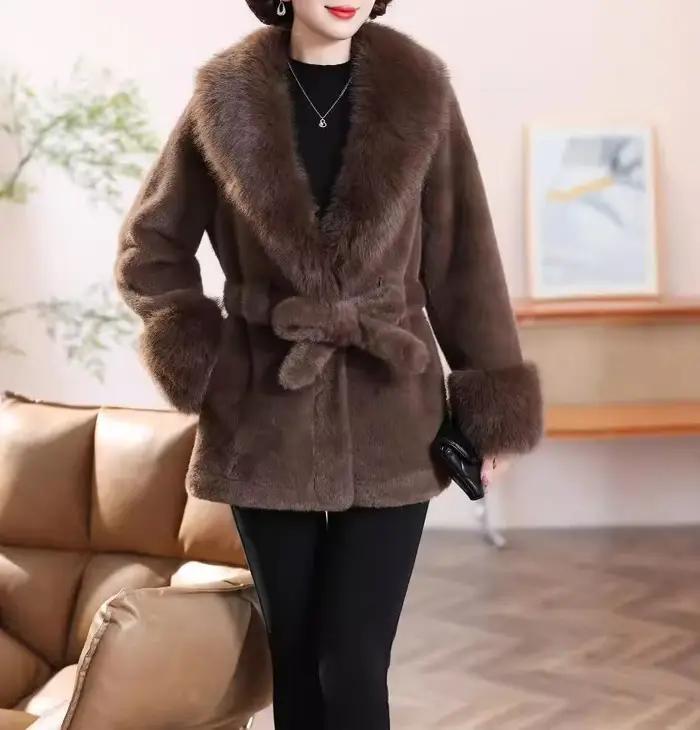 Manteau de fourrure une pièce élégant et tendance pour femmes avec col en fourrure pour le printemps et l'automne style coréen occassions spéciales