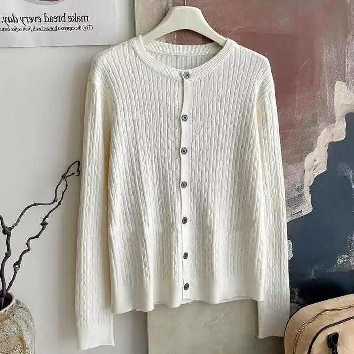 Cardigan en tricot torsadé rouge pour femme