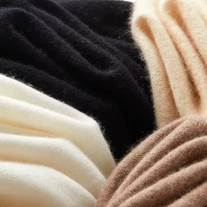 Pull à col montant en fibre de laine pure pour femme