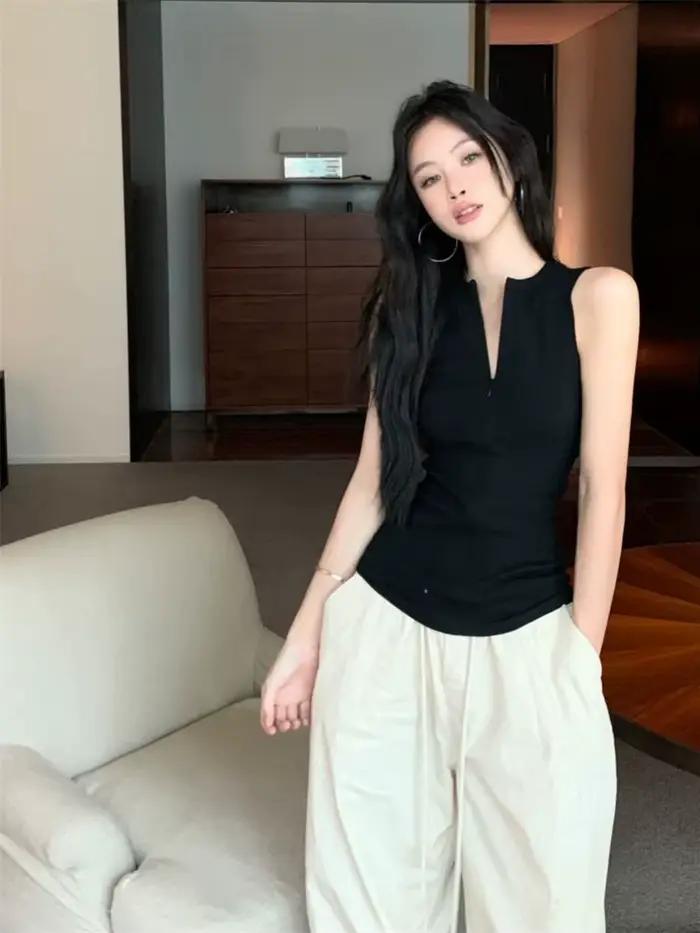 Haut en coton polyester fibril col rond zippé haut slim américain style coréen été 2024 pour femme occassions spéciales