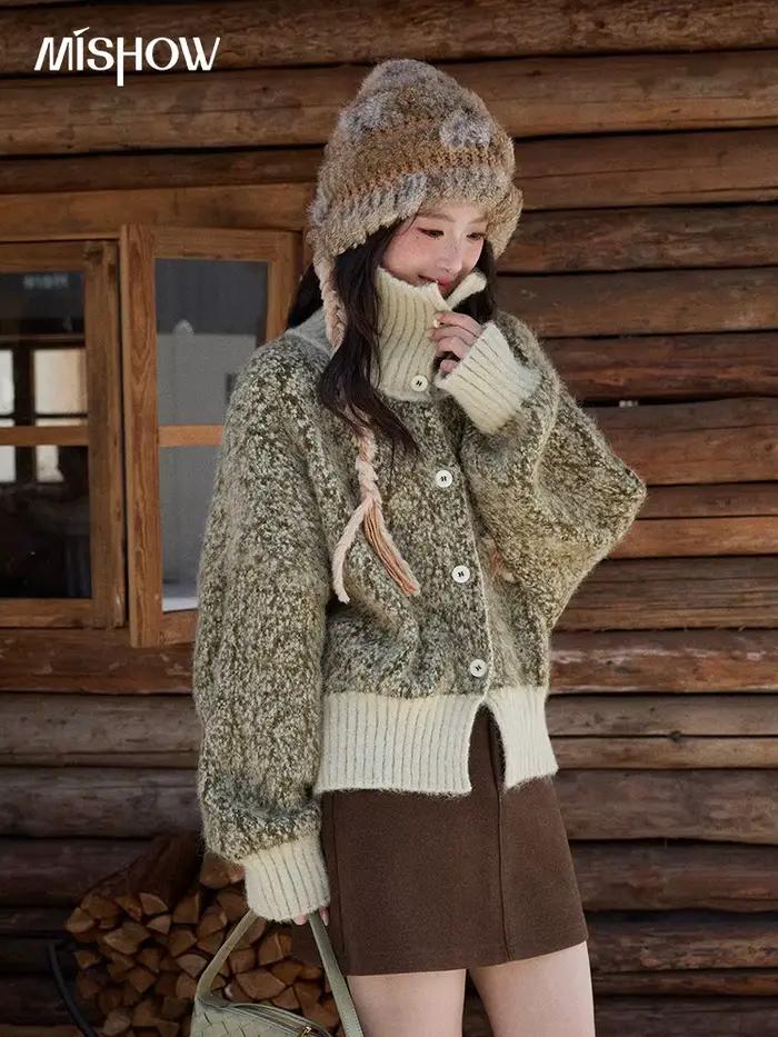 MISHOW femmes vert rétro tacheté pull hiver 2025 décontracté col montant manches chauve-souris tricoté Cardigan hauts MXE90Z2787