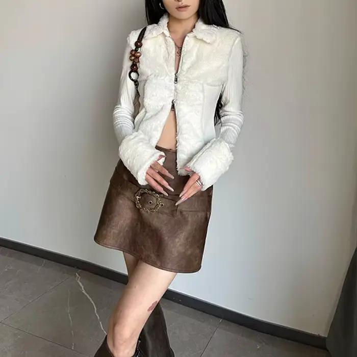 Pull en tricot blanc moelleux à col polo avec fermeture éclair bidirectionnelle