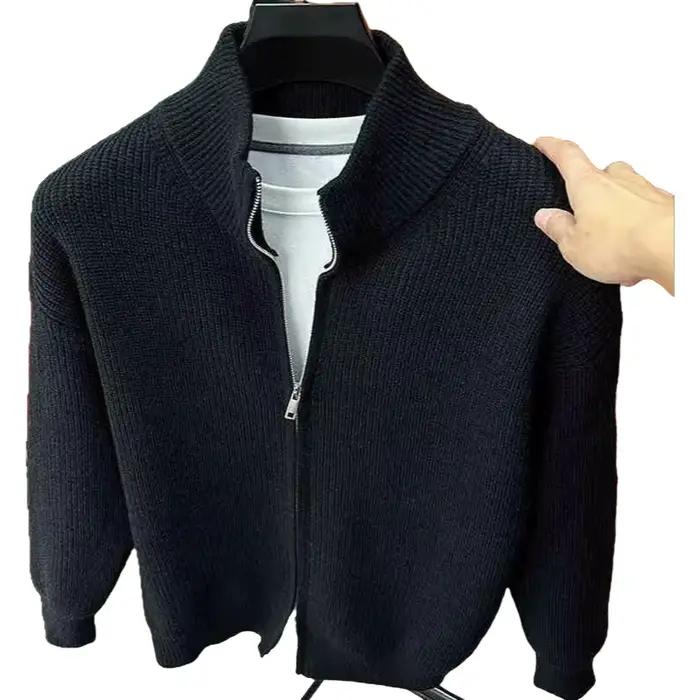 Pull en maille ajusté à fermeture éclair et manches longues pour homme