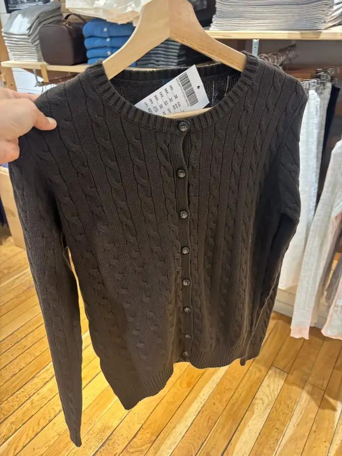 Cardigan à fleurs torsadées