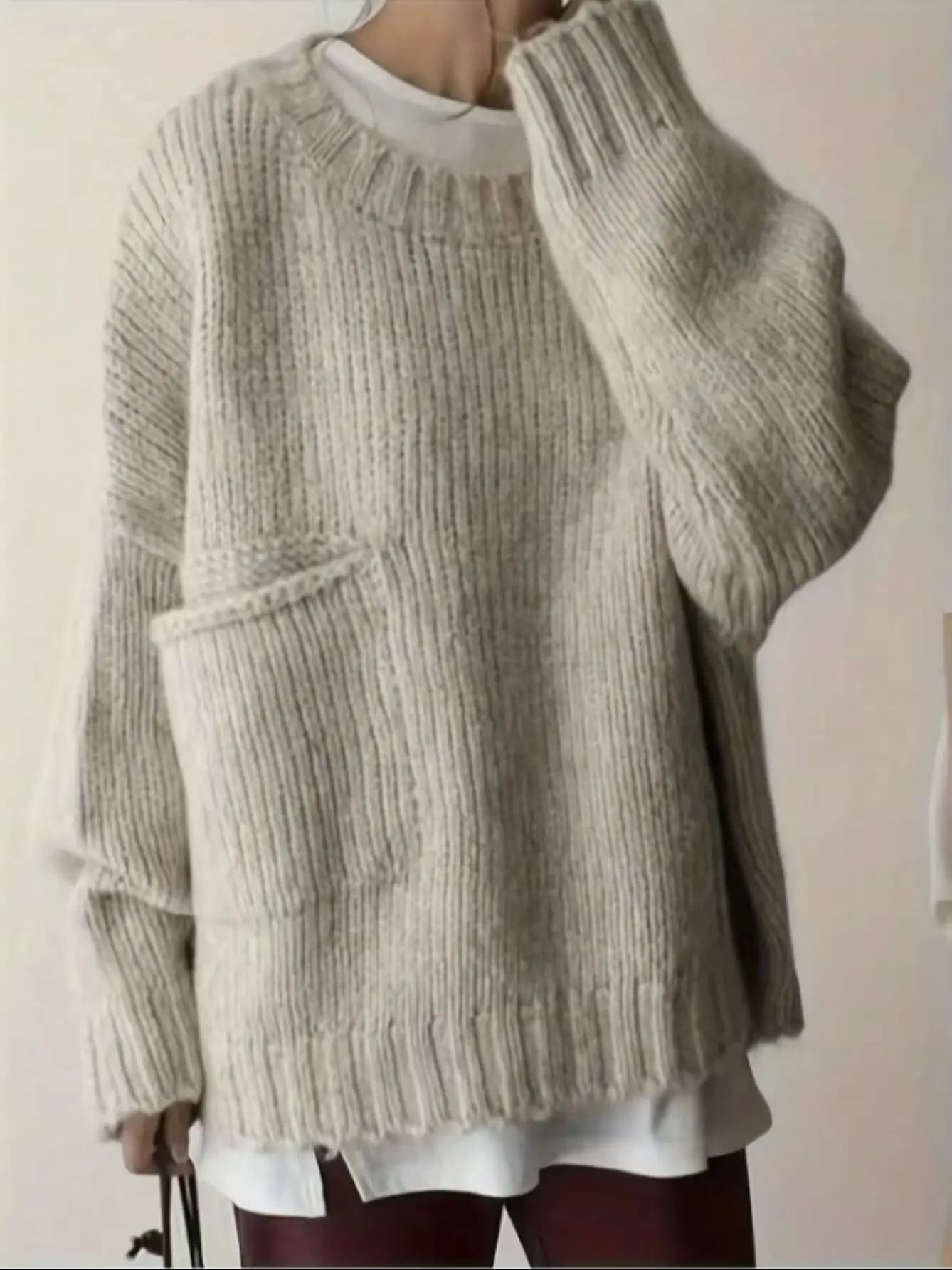Pull décontracté à col rond et manches longues pour femmes grandes tailles avec poches latérales