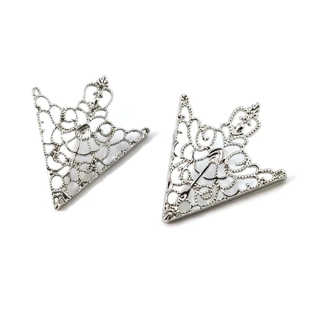 Broche de col de chemise triangulaire Vintage, tendance exquise, vêtements ajourés, épingle décorati