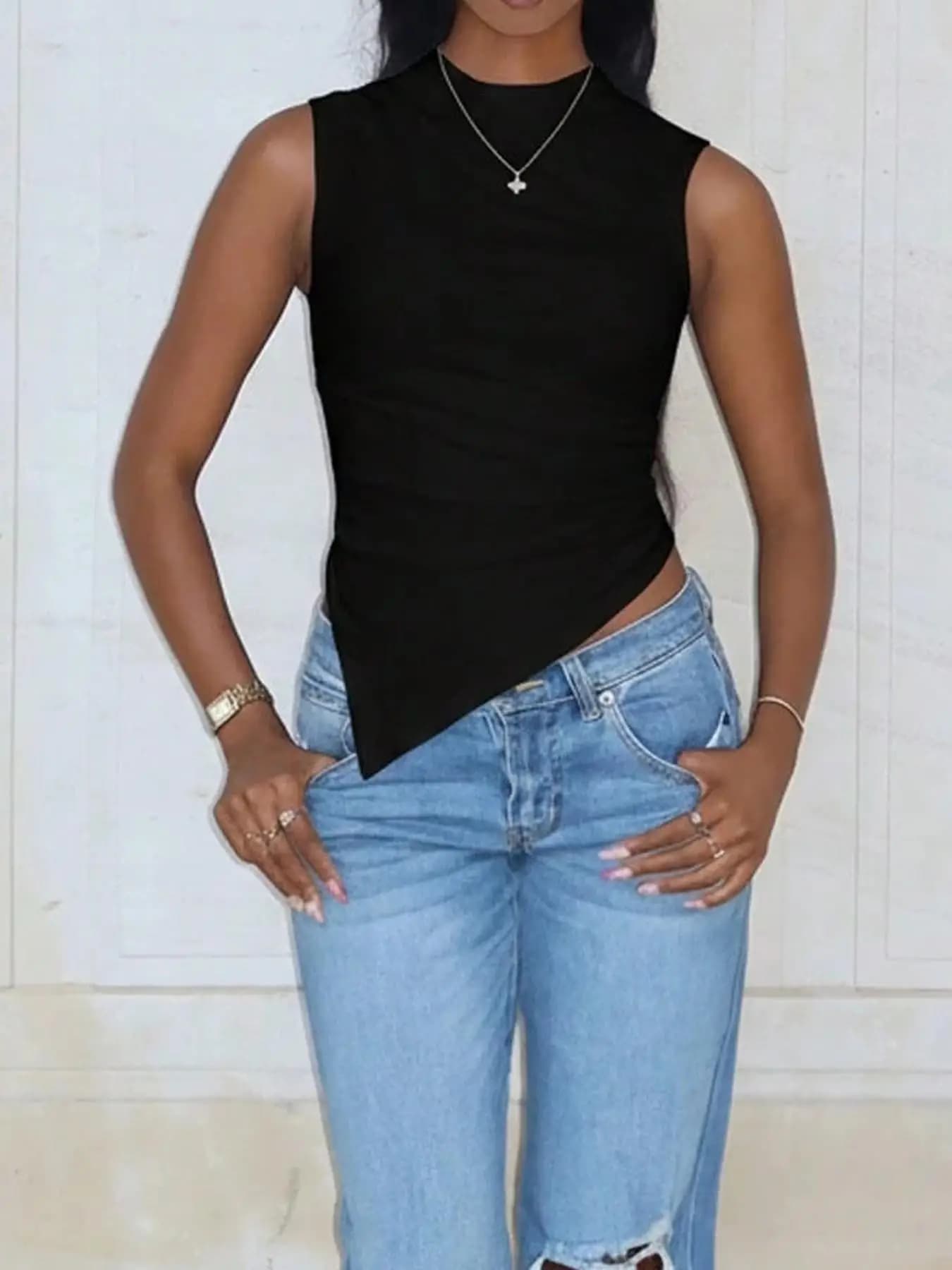 Gilet décontracté sans manches plissé à ourlet asymétrique de couleur unie pour femme 1 pièce