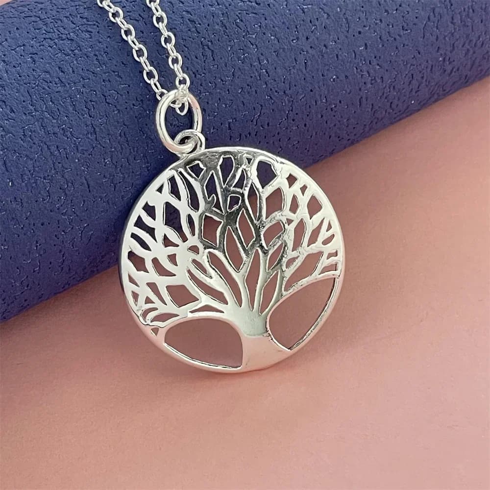 Collier en argent 925 avec pendentif Arbre de Vie, adapté à un usage quotidien pour les femmes