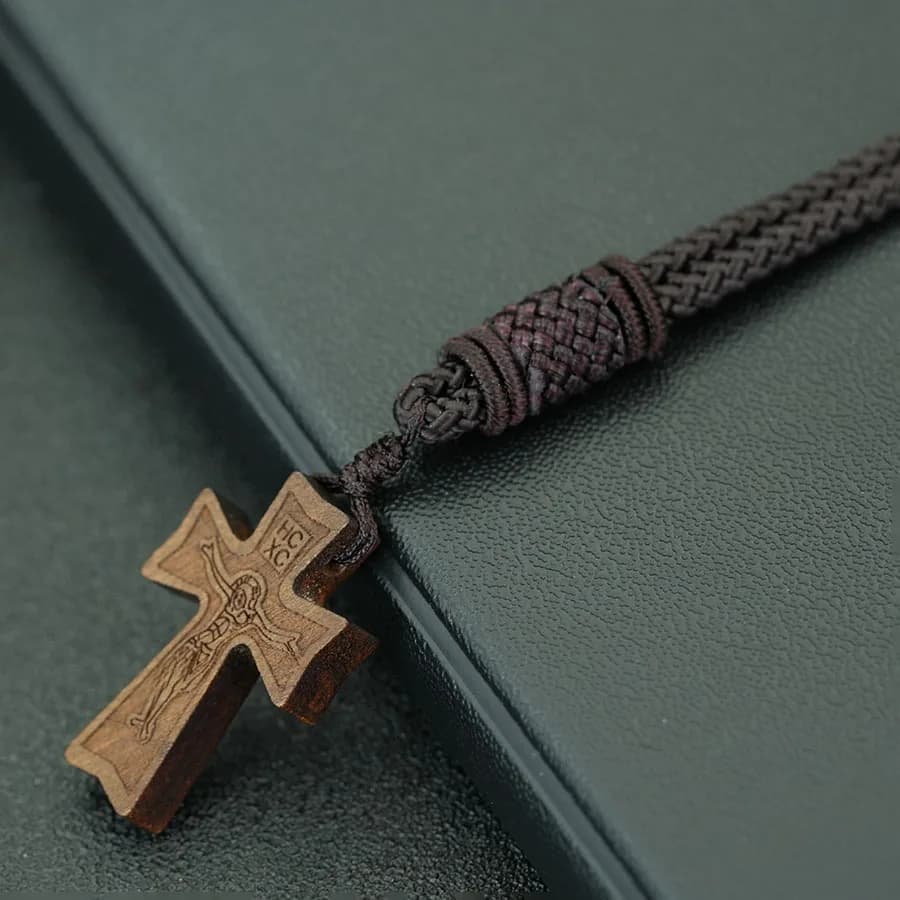 Collier pendentif croix en bois rétro pour homme, avec cordon durable, amulette de Jésus, 24 pouces,