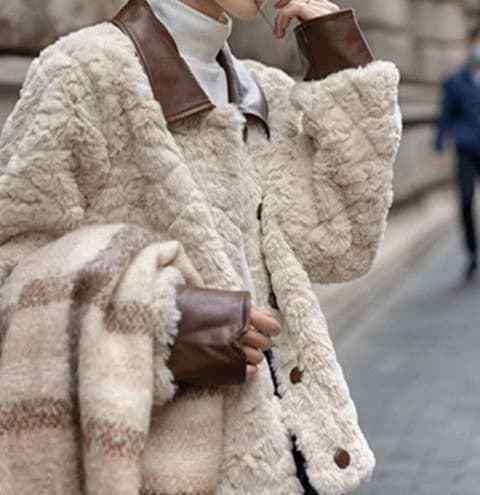 Veste en laine d'agneau pour femmes, automne et hiver, sensation haut de gamme, haut court épais et 