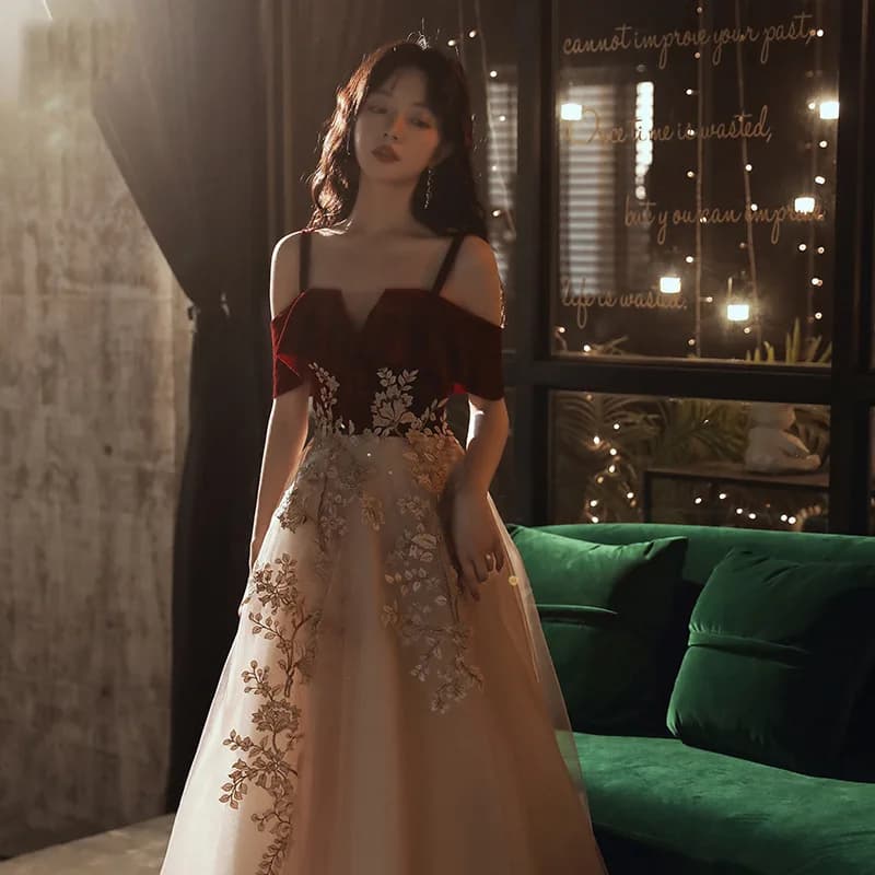Robe de Mariée Rouge Vin Personnalisée, Tenue de Soirée, de Banquet, de Bal, de Fiançailles, avec Br