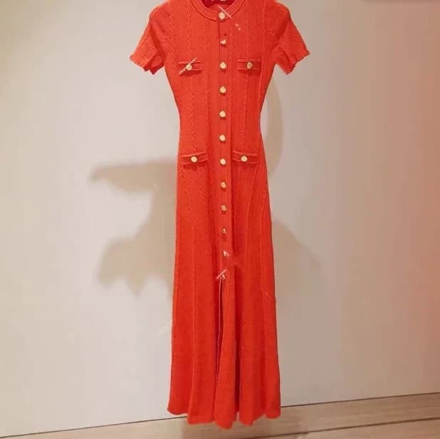 Robe tricotée rouge à manches courtes pour femmes, simple boutonnage, coupe cintrée, élégante robe m