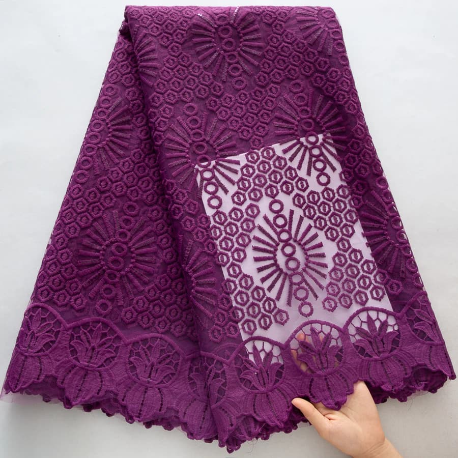 Tissu de luxe en dentelle maille bordeaux du Nigeria, filet français à fleurs exquises pour un Desig
