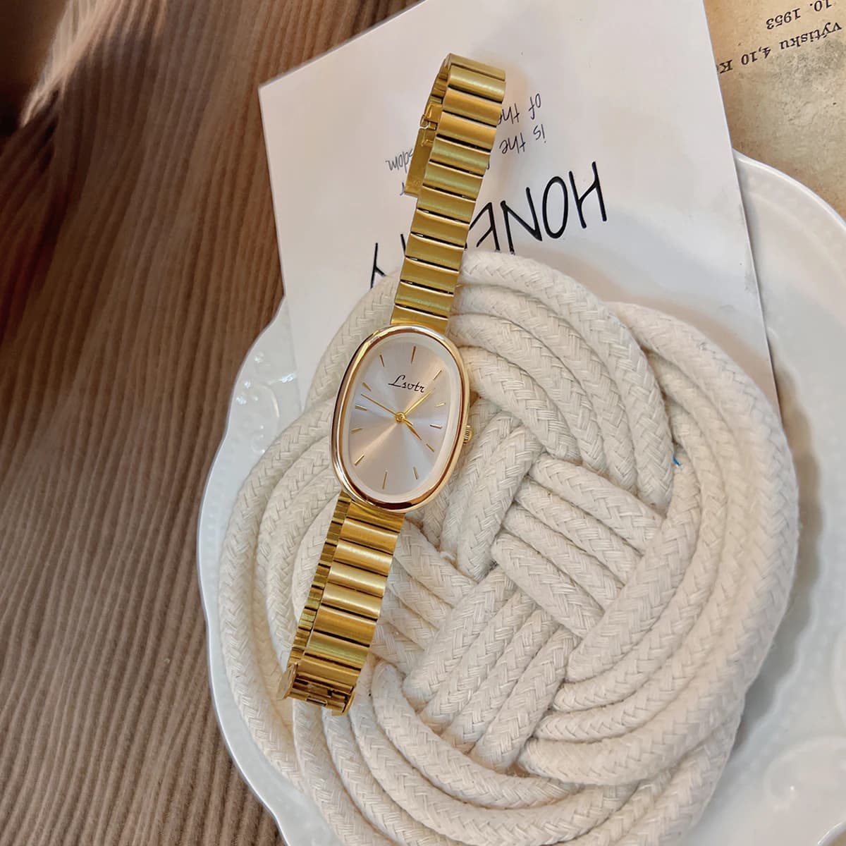 1pc nouvelle montre pour femme à la mode avec Bracelet en or, Style Ins Vintage et de luxe, montre à