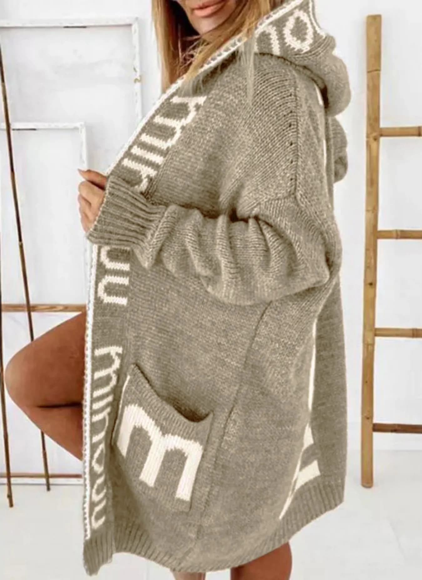 Cardigan en tricot surdimensionné à capuche pour femme, marron clair/khaki/gris, avec imprimé lettre