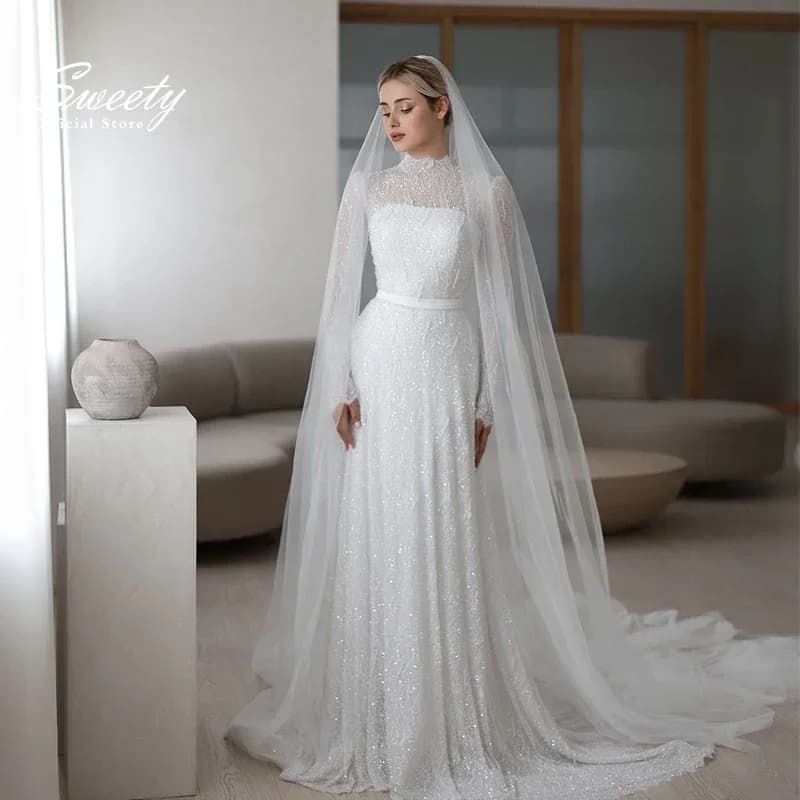 Robe de Mariée en Dentelle Brodée à Manches sulfet Col Haut, Élégante, avec Perles, Ligne A, Boutonn
