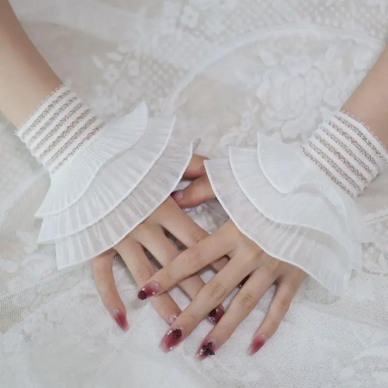 ☞ Manchettes décoratives pour femme en dentelle florale au crochet ajourée, brodées, à volants et à 