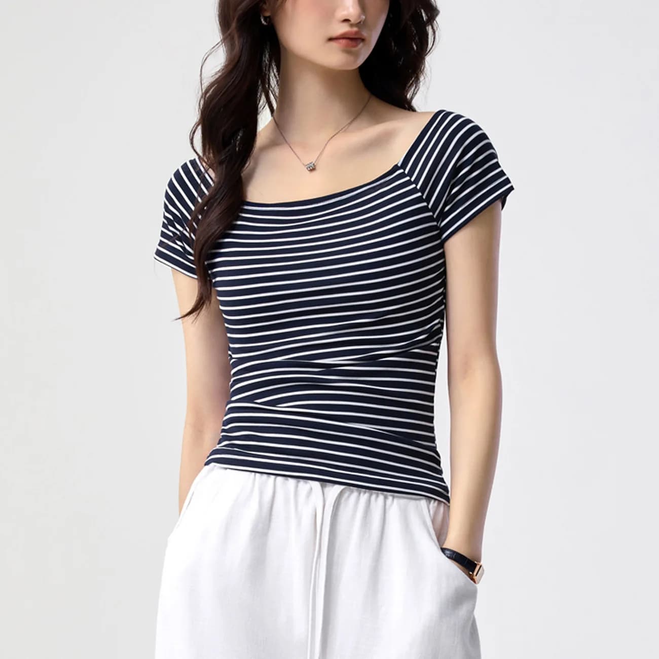 T-shirt rayé à col unique et épaules dénudées pour femme, nouvelle collection été, haut à manches co