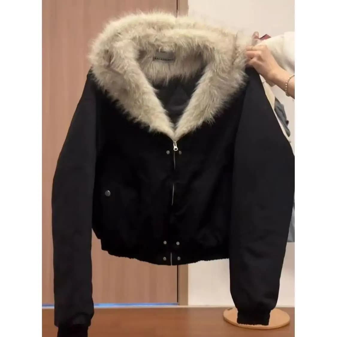 Veste bouffante à capuche pour femme, col en fourrure rétro américain, court, coupe cintrée, manteau